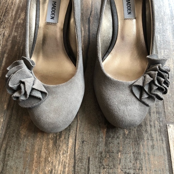 Steve Madden Preti grey suede leather heels size 6 - Picture 3 of 8